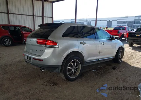 2011 Lincoln Mkx z USA, uszkodzony, nr VIN 2LMDJ6JK2BBJ31952